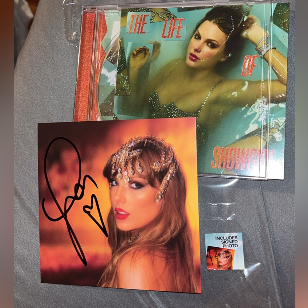 Taylor Swift Signed cd